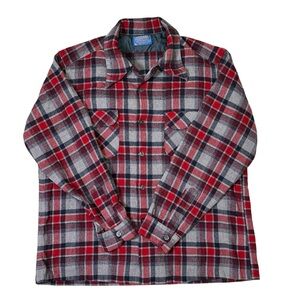 Pendleton Vintage Men’s XL Plaid 100% Virgin Wool Button Up Long Sleeve Flannel